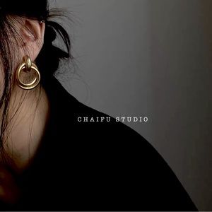Chaifu Studio - boutique yet modern, Barocco style earring